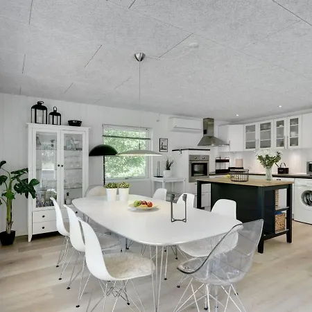Maik - 1-5km From The Sea In Western Jutland By Interhome
