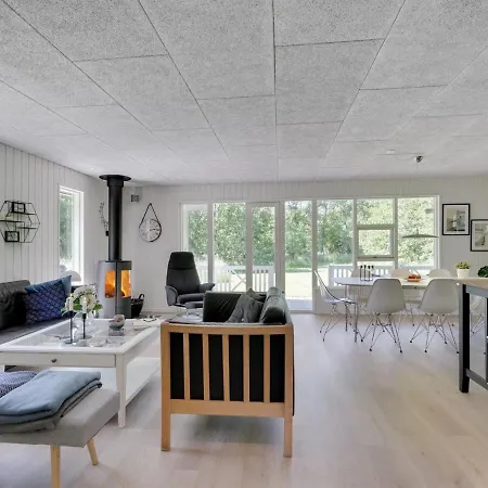 Maik - 1-5km From The Sea In Western Jutland By Interhome * Fanø